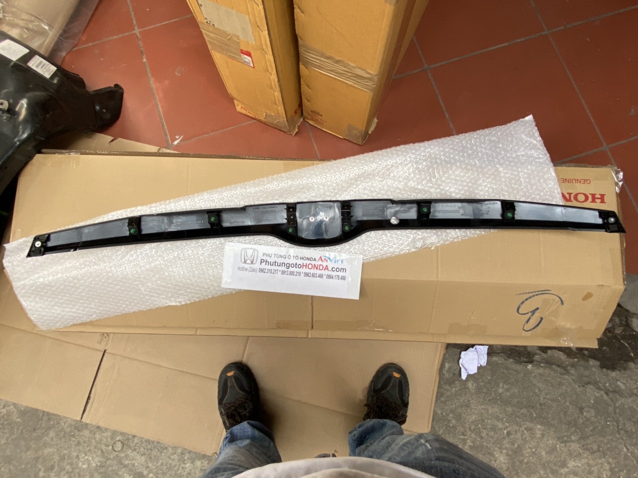 Ốp đèn soi biển số xe Honda JAZZ